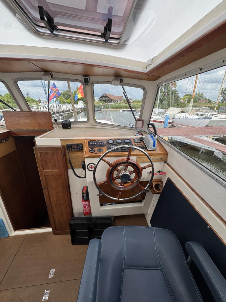 https://static.boatvertizer.com/fotos/UKnJ0vhW/7520941-large.jpg