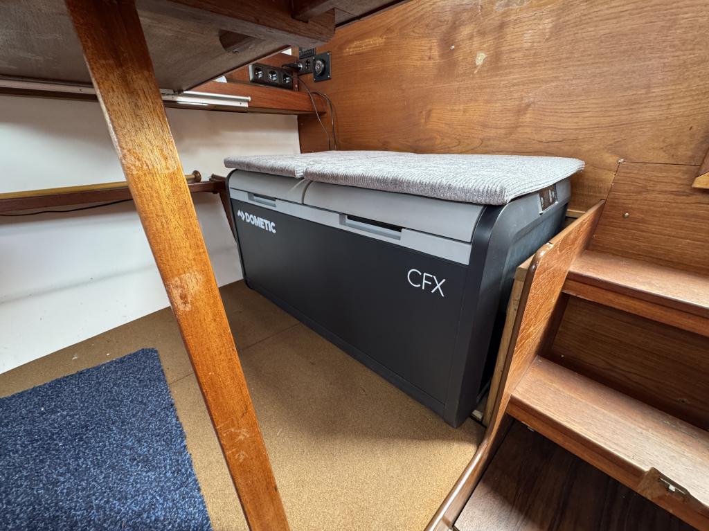 https://static.boatvertizer.com/fotos/UKnJ0vhW/7520944-large.jpg