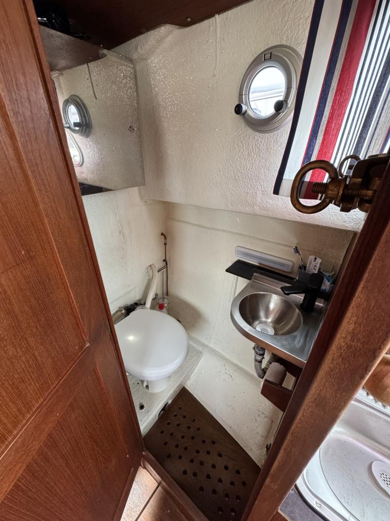 https://static.boatvertizer.com/fotos/UKnJ0vhW/7520946-large.jpg