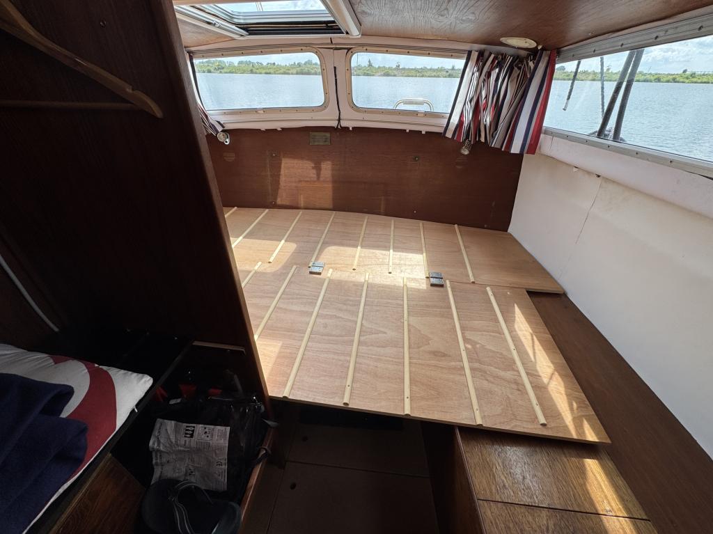 https://static.boatvertizer.com/fotos/UKnJ0vhW/7520948-large.jpg