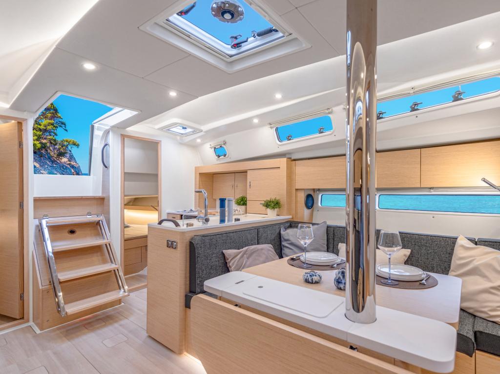 https://static.boatvertizer.com/fotos/UKnJ0vhW/8375641-large.jpg