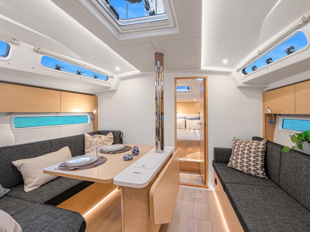 https://static.boatvertizer.com/fotos/UKnJ0vhW/8375642-large.jpg