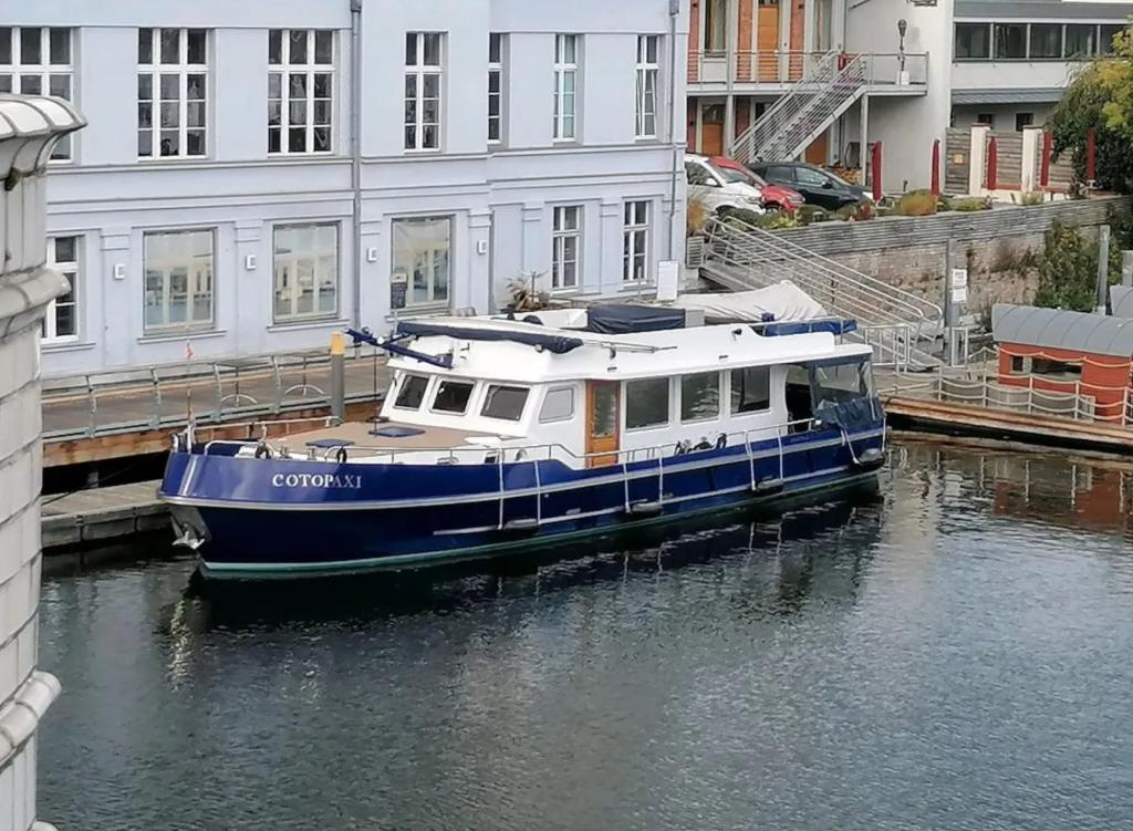 Treffer Liberator 53 + Badeplattform