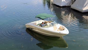 Sea Ray 210 Bow Rider